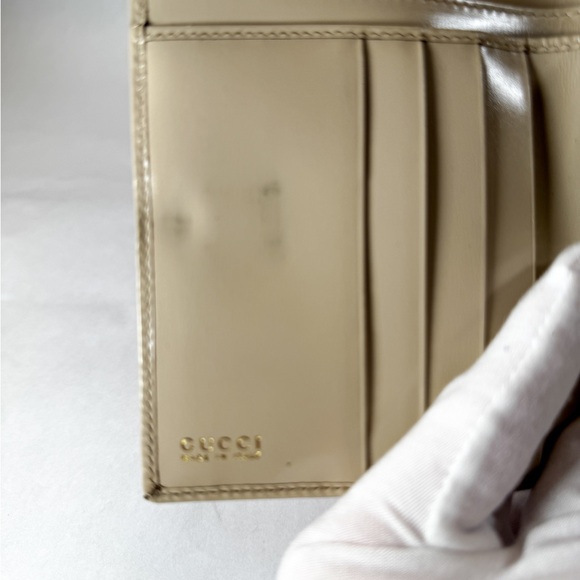 Gucci Beige Leather Bifold Wallet w/ Gold Horsebit G-Made in Italy-Box & Dusty - Picture 14 of 15